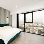 Ans Hanza Tower - 22nd Floor With View, Swimming Pool, Sauna, Jacuzzi, Viewing Terrace Apartment *