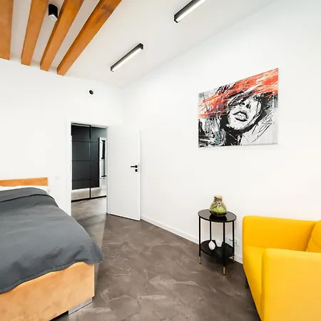 Διαμέρισμα Ans Hanza Tower - 22nd Floor With View, Swimming Pool, Sauna, Jacuzzi, Viewing Terrace *