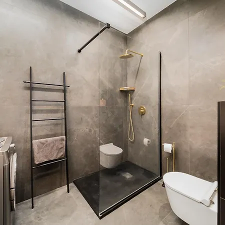 Ans Hanza Tower - 22nd Floor With View, Swimming Pool, Sauna, Jacuzzi, Viewing Terrace Διαμέρισμα Στσέτσιν