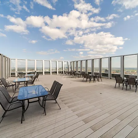 Hanza Tower No 2210 - 22nd Floor, Swimming Pool, Jacuzzi, Panorama View Apartment Stettin