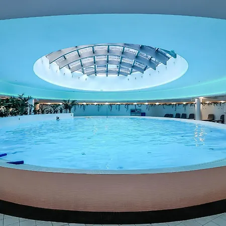 Hanza Tower No 2210 - 22nd Floor, Swimming Pool, Jacuzzi, Panorama View * Stettin