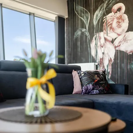 Hanza Tower No 2210 - 22nd Floor, Swimming Pool, Jacuzzi, Panorama View * Stettin