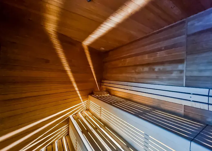 Ans Hanza Tower - 22nd Floor With View, Swimming Pool, Sauna, Jacuzzi, Viewing Terrace * שצ'צ'ין