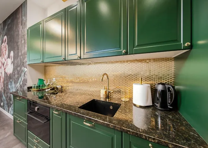 Ans Hanza Tower - 22nd Floor With View, Swimming Pool, Sauna, Jacuzzi, Viewing Terrace * שצ'צ'ין