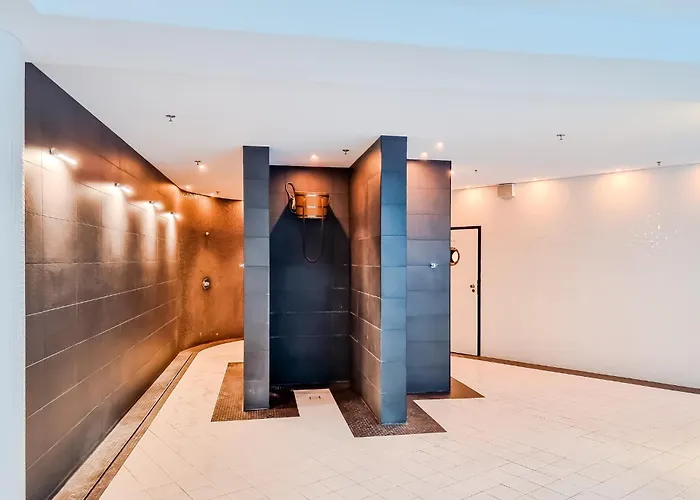 Ans Hanza Tower - 22nd Floor With View, Swimming Pool, Sauna, Jacuzzi, Viewing Terrace Apartment *