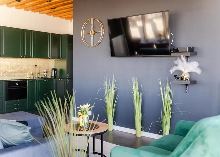 Ans Hanza Tower - 22nd Floor With View, Swimming Pool, Sauna, Jacuzzi, Viewing Terrace שצ'צ'ין