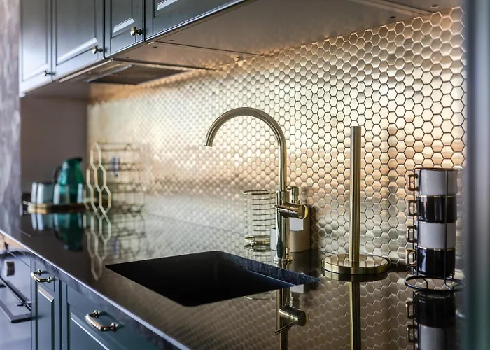 Ans Hanza Tower - 22nd Floor With View, Swimming Pool, Sauna, Jacuzzi, Viewing Terrace